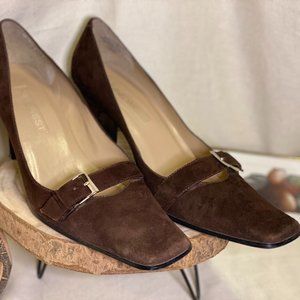 Glennieo Buffalo Brown Kid Suede Heels (size 7.5)
